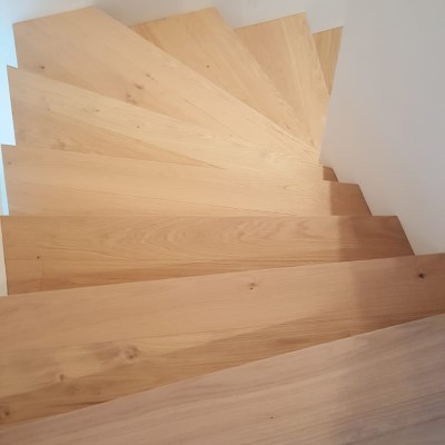 Treppen aus Parkett, Designböden, Laminat und Vinyl 